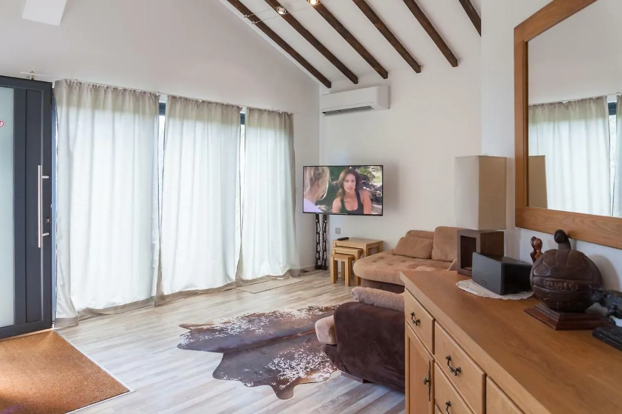 Cherry Tree Cottage Nisipurile de Aur Case de vacanță